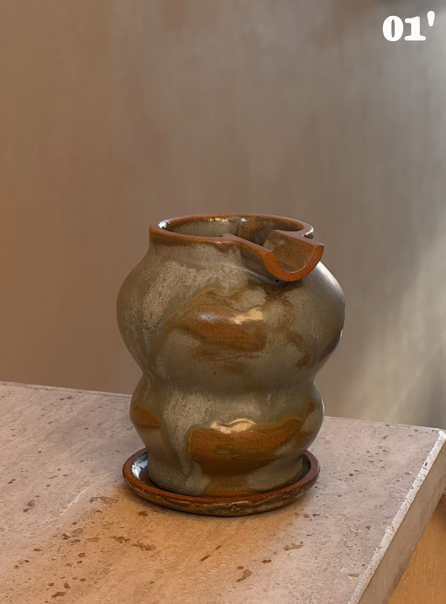 Ręcznie robiona ceramiczna popielniczka na prezent